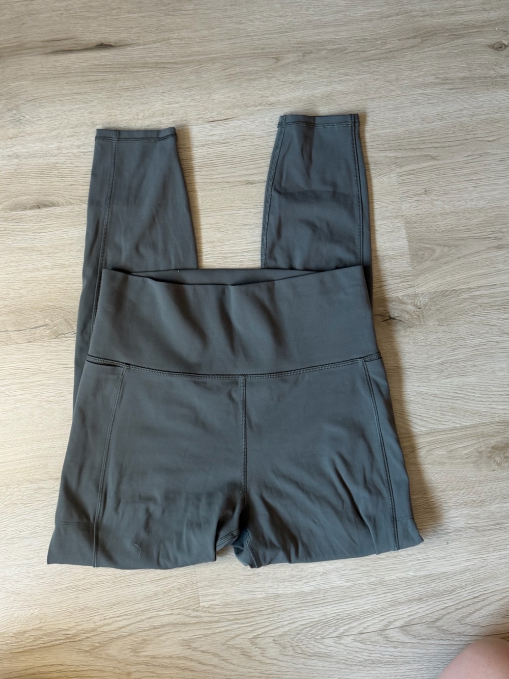 Vuori studio pocket leggings